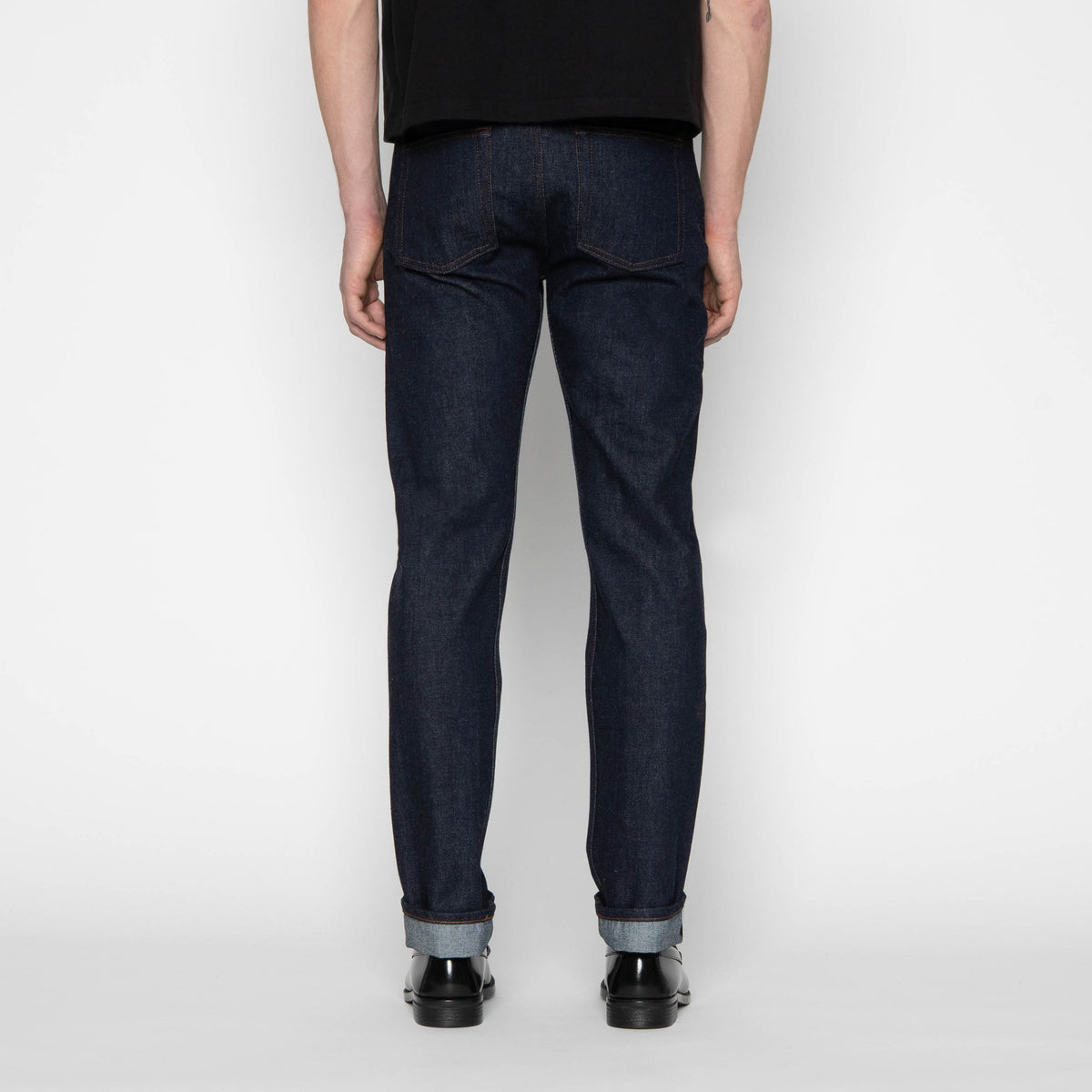 Weird guy back fit view
