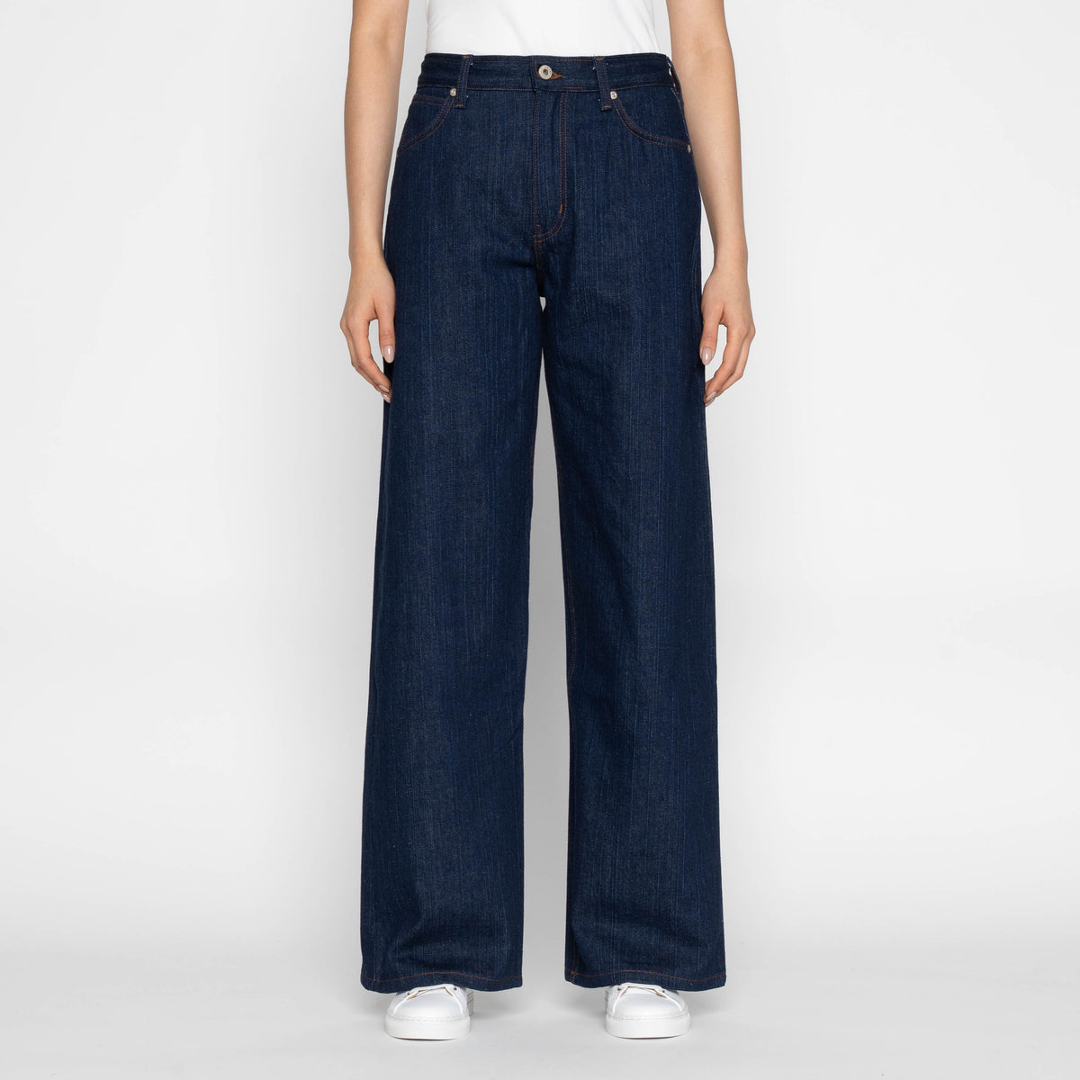 Wide wild west front fit view